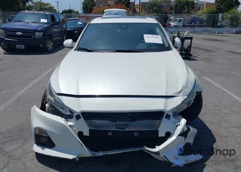 2019 Nissan Altima 2.5 Sv z USA, uszkodzony, nr VIN 1N4BL4DV4KC122350